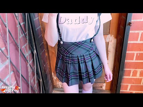 ❤️ Schoolgirl Sucks a dick gu domhainn agus fucks an àite clasaichean. ❤️  Bhidio fucking  aig gd.hentaiser.ru ❤